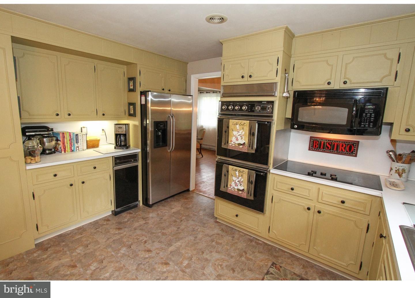 1280 Randy Drive Pottstown, PA 19464 - Photo 8 of 25 Kitchen