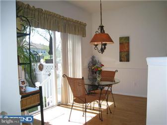 16 Threadleaf Terrace Burlington, NJ 08016 - Photo 8 of 12 Breakfast Room