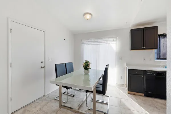 $389,900 | 1809 Taos Court, Modesto, CA 95351