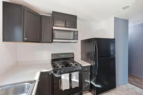 $389,900 | 1809 Taos Court, Modesto, CA 95351