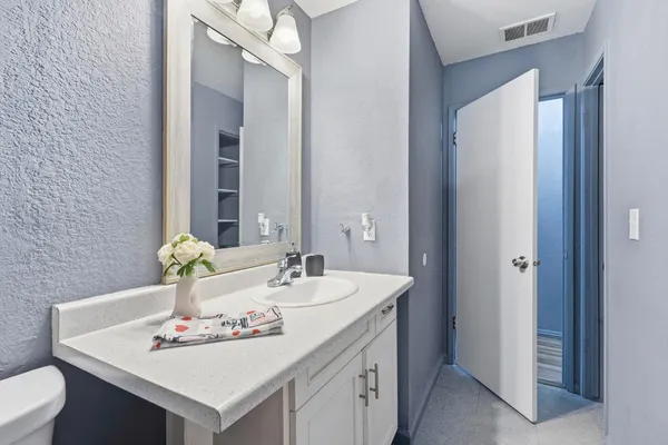 $389,900 | 1809 Taos Court, Modesto, CA 95351