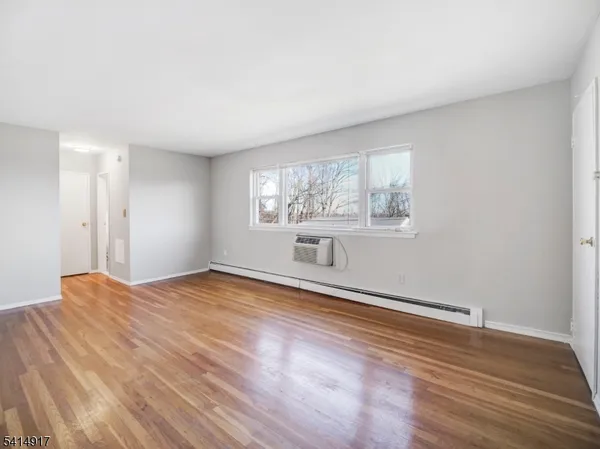 $1,950 | 2467 Highway 10, Morris Plains, NJ 07950