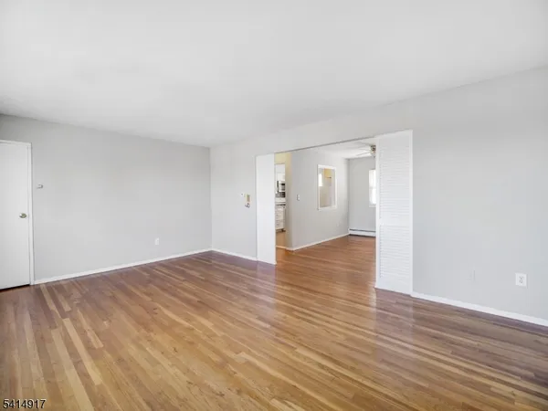 $1,950 | 2467 Highway 10, Morris Plains, NJ 07950