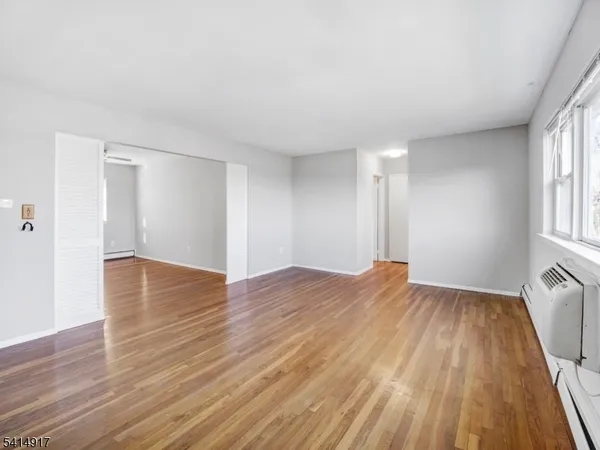 $1,950 | 2467 Highway 10, Morris Plains, NJ 07950