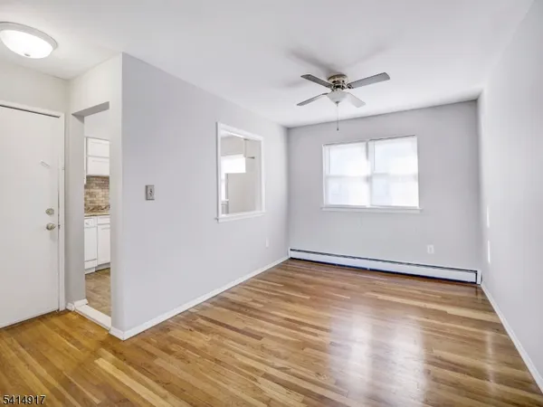 $1,950 | 2467 Highway 10, Morris Plains, NJ 07950