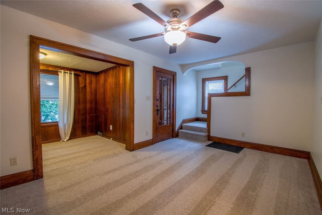369 Ruckel Road Akron, OH 44305 - Photo 3 of 31 Gallery Image 3