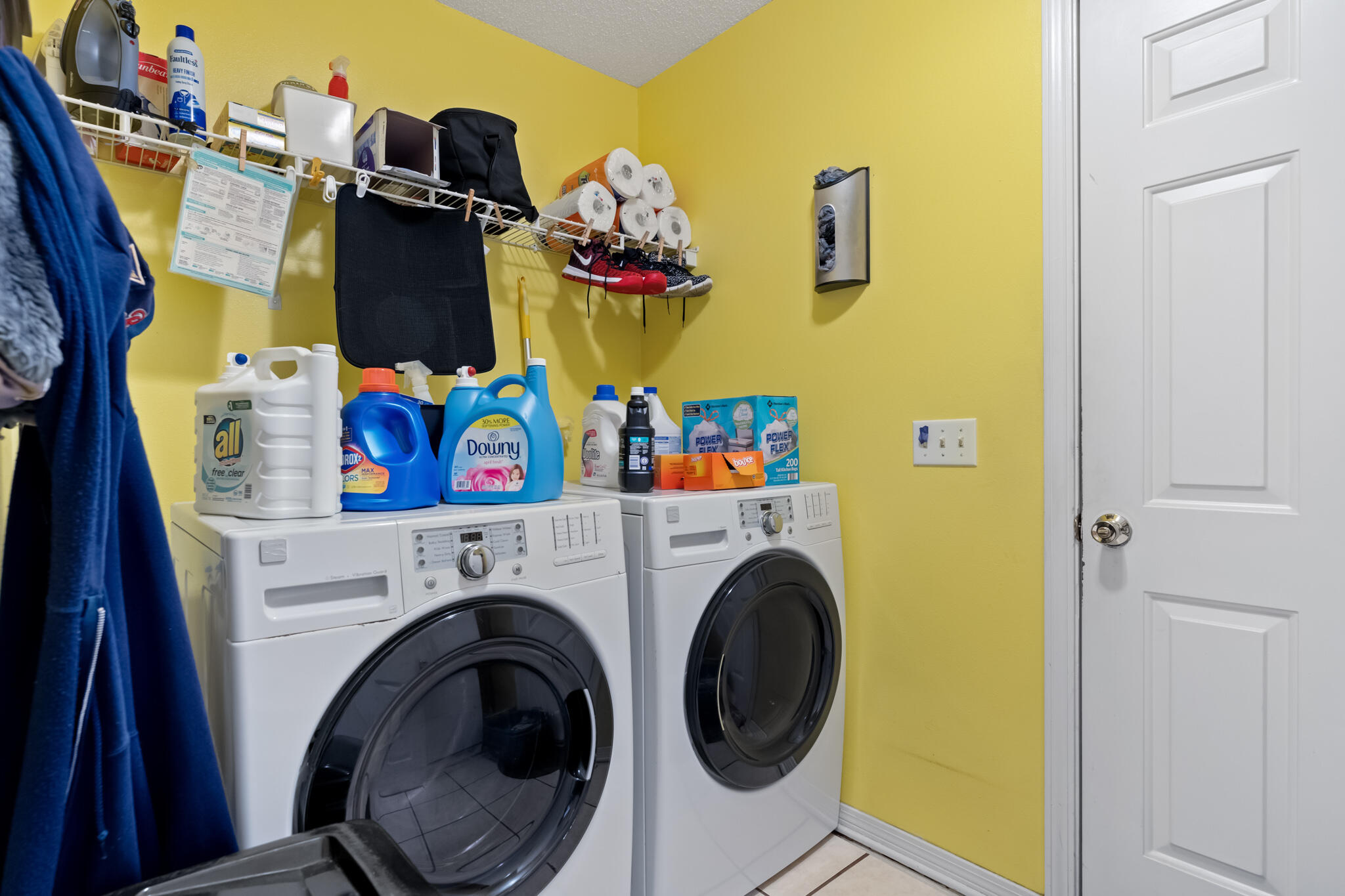 7336 Gordon Evans Road Navarre, FL 32566 - Photo 21 of 26 laundry room