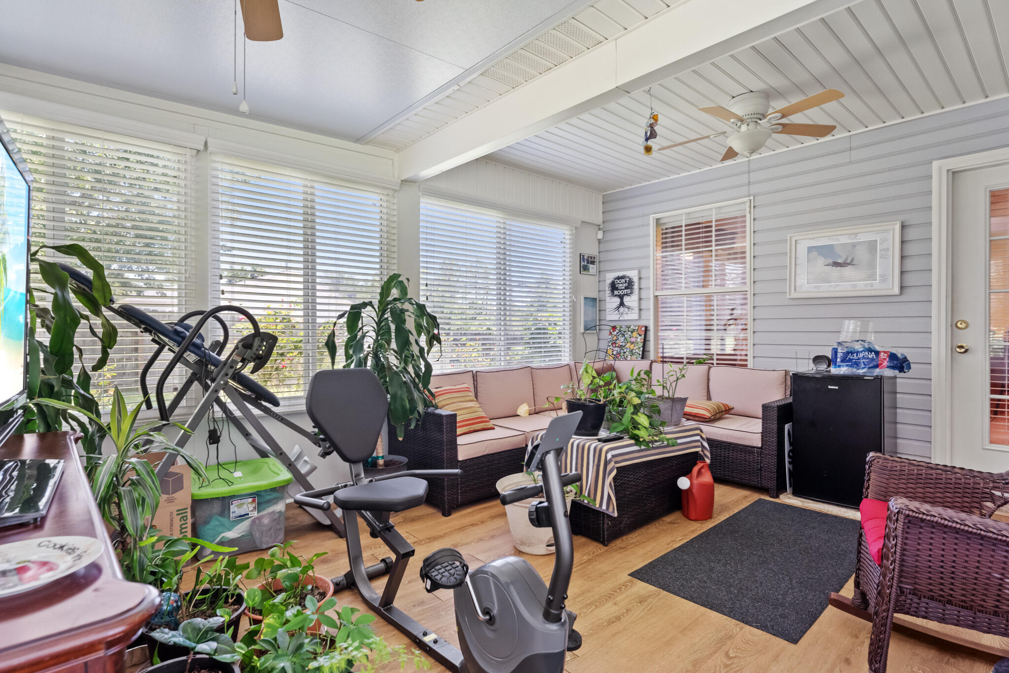 7336 Gordon Evans Road Navarre, FL 32566 - Photo 23 of 26 Sun room