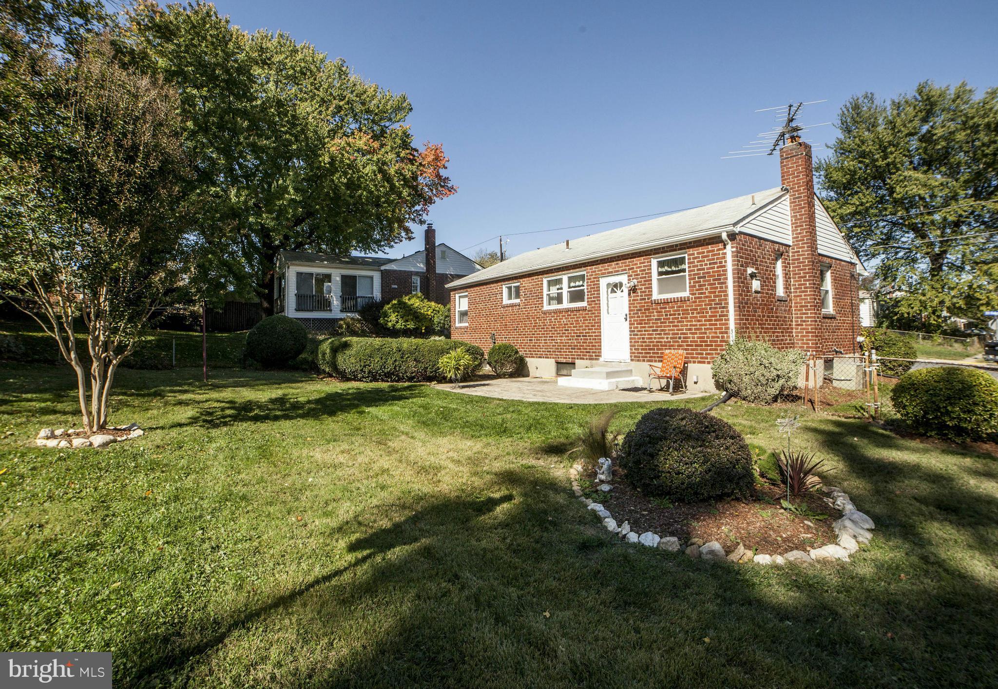 705 Robert Road Rockville, MD 20850 - Photo 22 of 30 Exterior (Rear)
