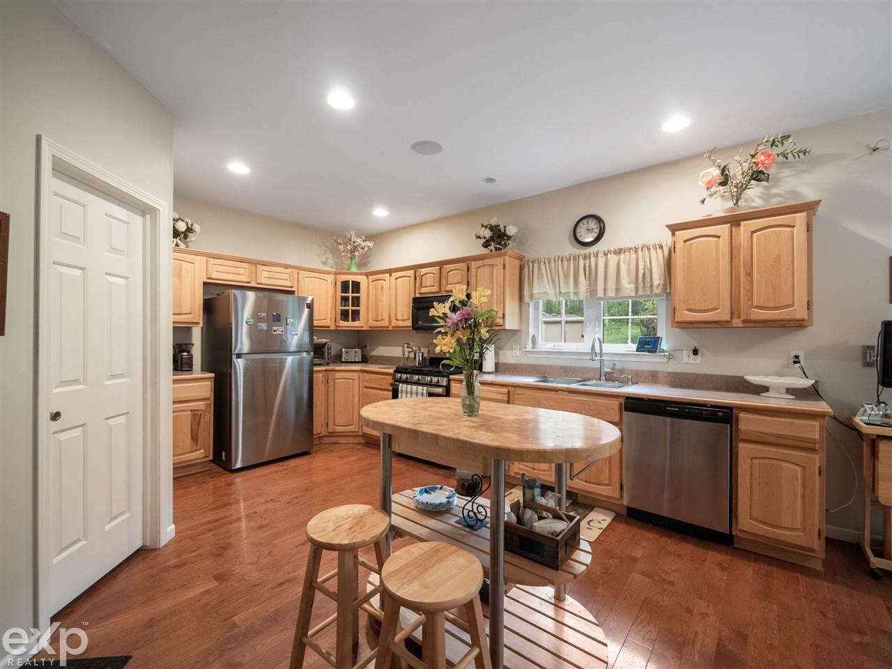 6020 North Rochester Road Rochester Hills, MI 48306 - Photo 18 of 74