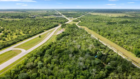 $999,999 | 2 South Johnson Street, Alvin, TX 77511