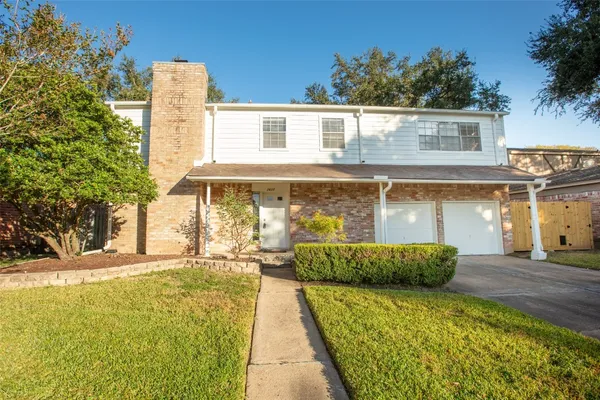 $2,200 | 2627 The Highlands Drive, Sugar Land, TX 77478