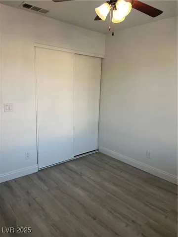 $2,000 | 4231 Riverstone Avenue, Las Vegas, NV 89115