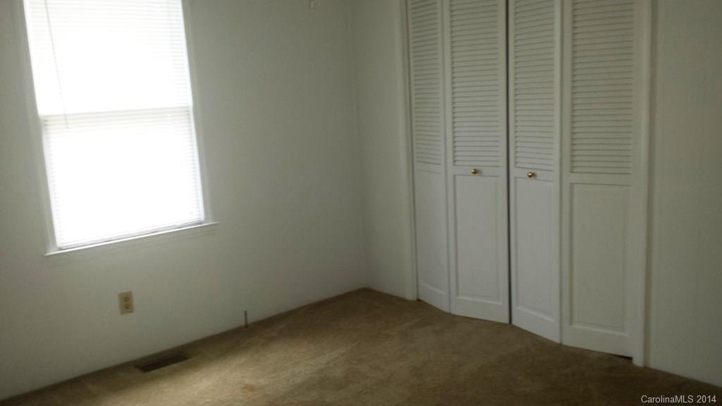 1729 Green Acres Road Lincolnton, NC 28092 - Photo 11 of 23 Gallery Image 11