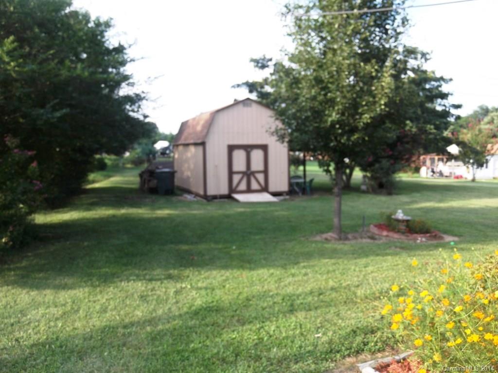 1729 Green Acres Road Lincolnton, NC 28092 - Photo 15 of 23 Gallery Image 15