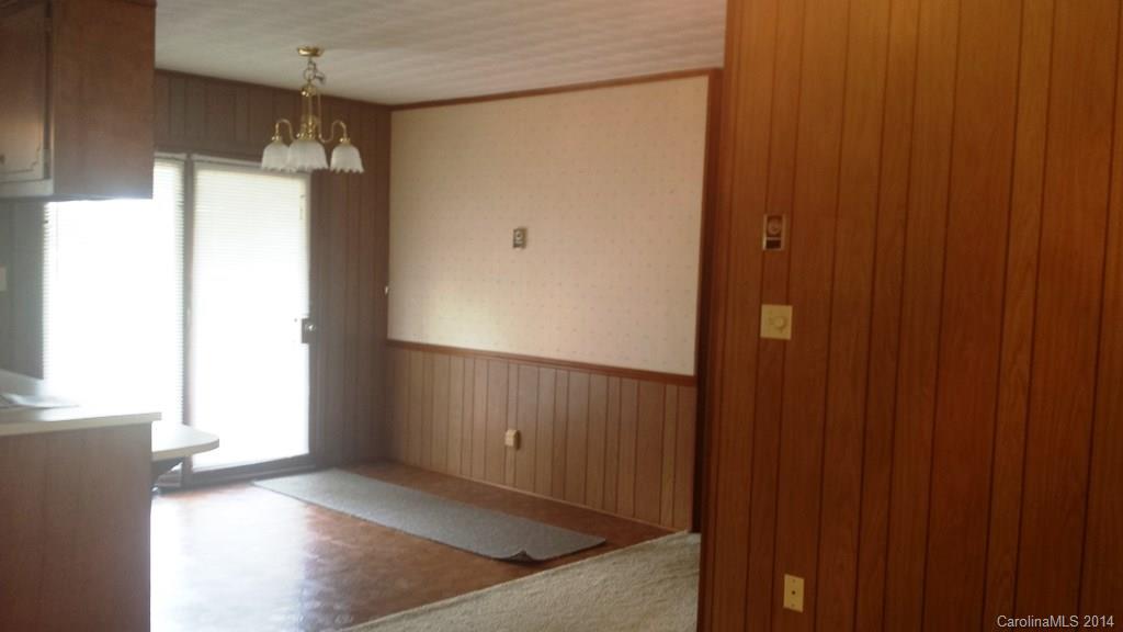1729 Green Acres Road Lincolnton, NC 28092 - Photo 3 of 23 Gallery Image 3