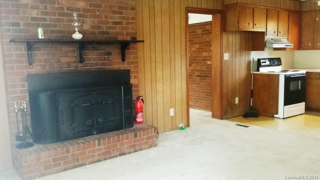 1729 Green Acres Road Lincolnton, NC 28092 - Photo 5 of 23 Gallery Image 5