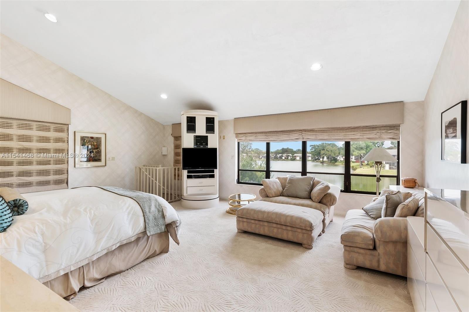 3071 North 35th Street Hollywood, FL 33021 - Photo 18 of 45