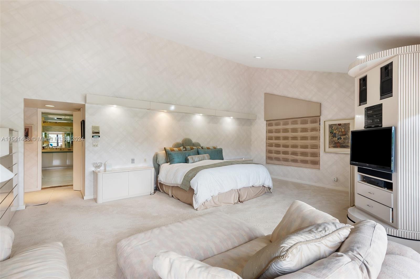 3071 North 35th Street Hollywood, FL 33021 - Photo 20 of 45