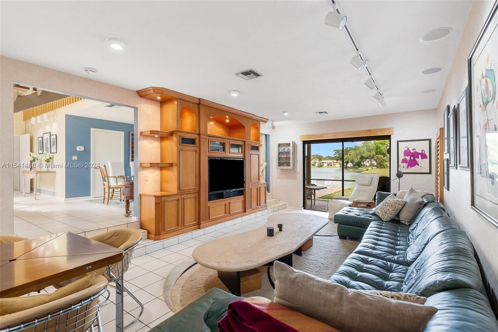 3071 North 35th Street Hollywood, FL 33021 - Photo 6 of 45