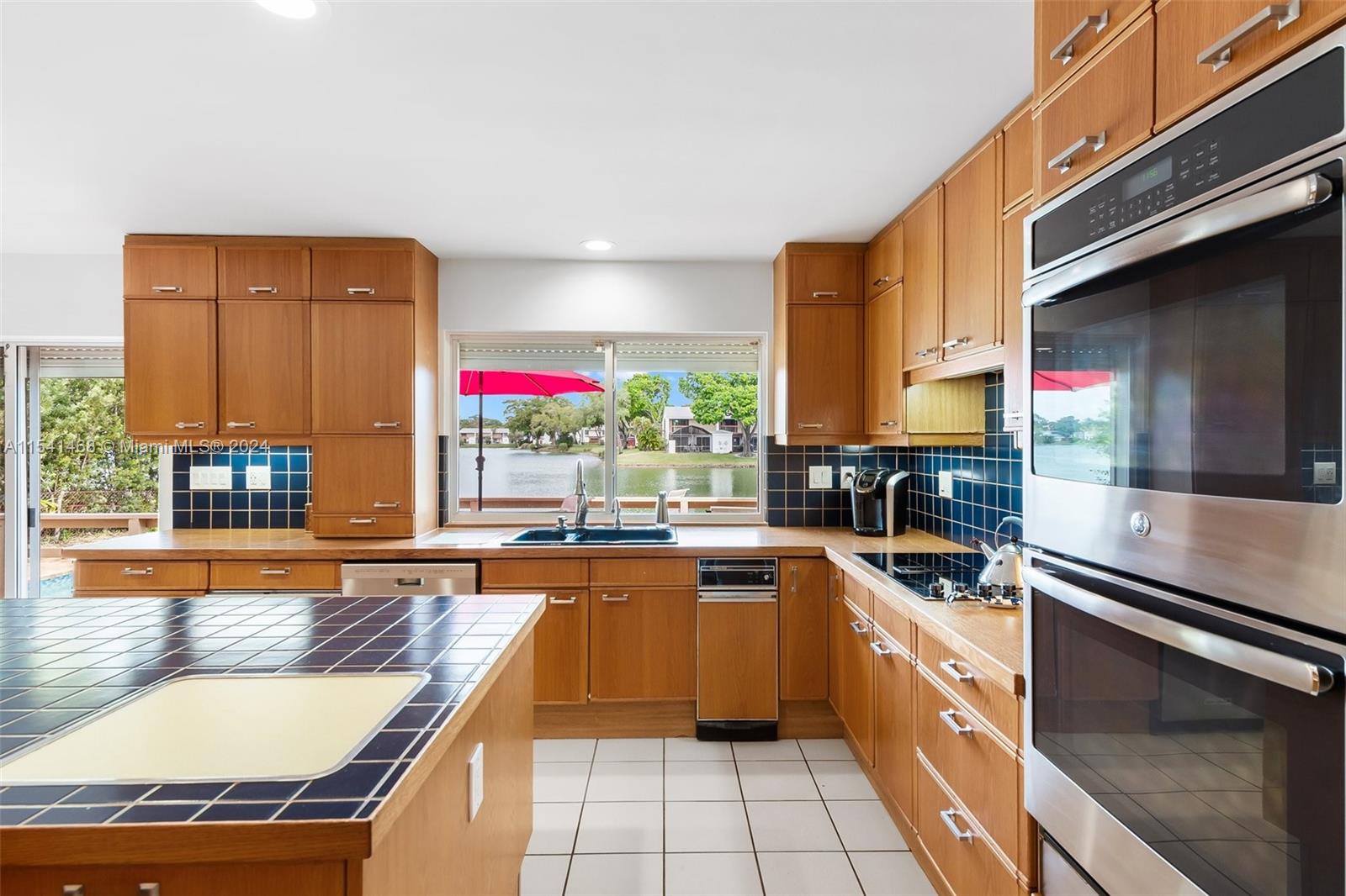 3071 North 35th Street Hollywood, FL 33021 - Photo 9 of 45