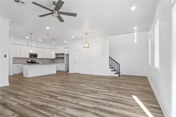 $319,900 | 424 Cougar Drive, Arabi, LA 70032