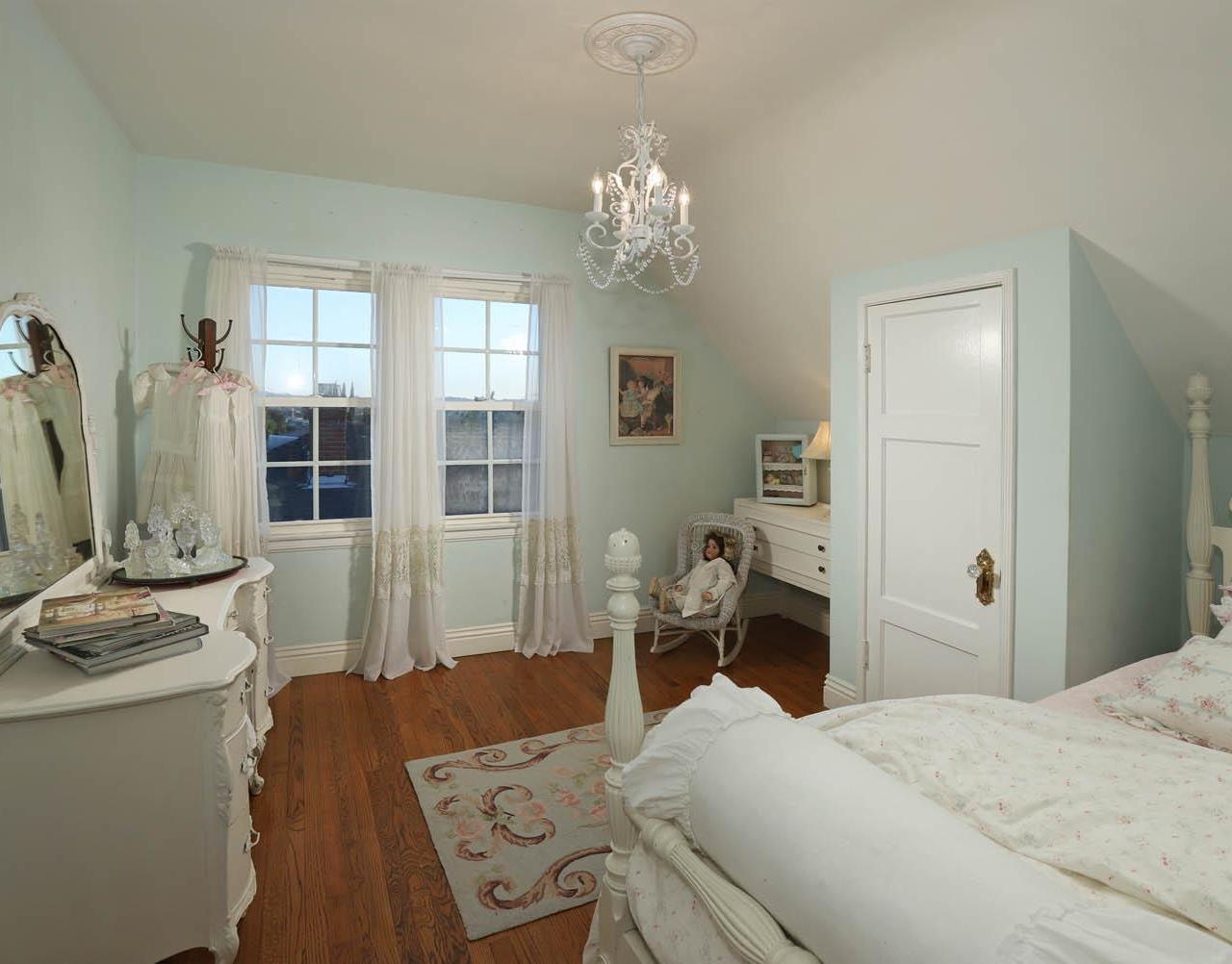 521 Birmingham Road Burbank, CA 91504 - Photo 17 of 41 Gallery Image 17