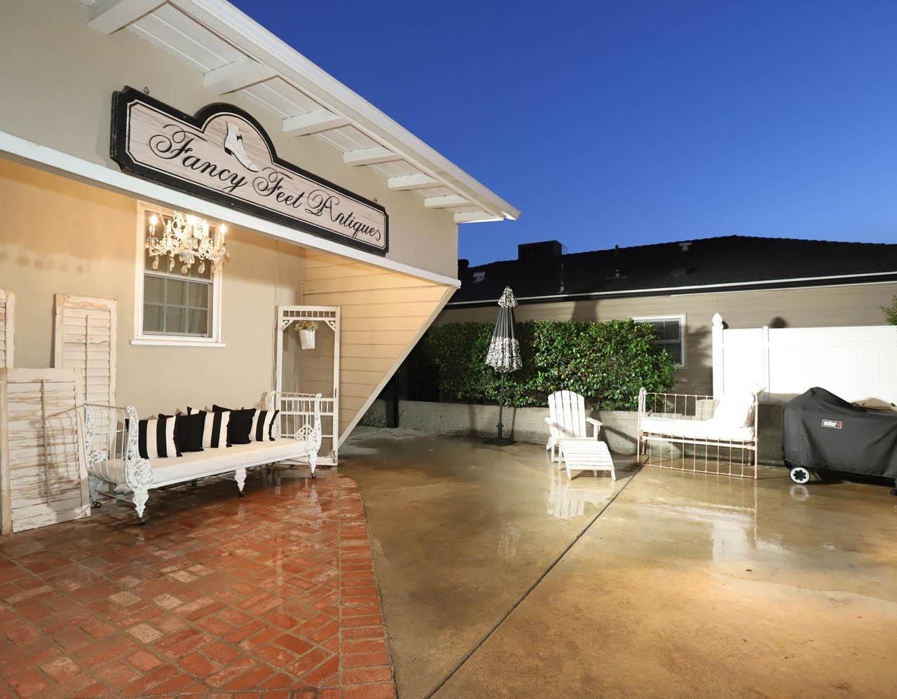 521 Birmingham Road Burbank, CA 91504 - Photo 28 of 41 Gallery Image 28