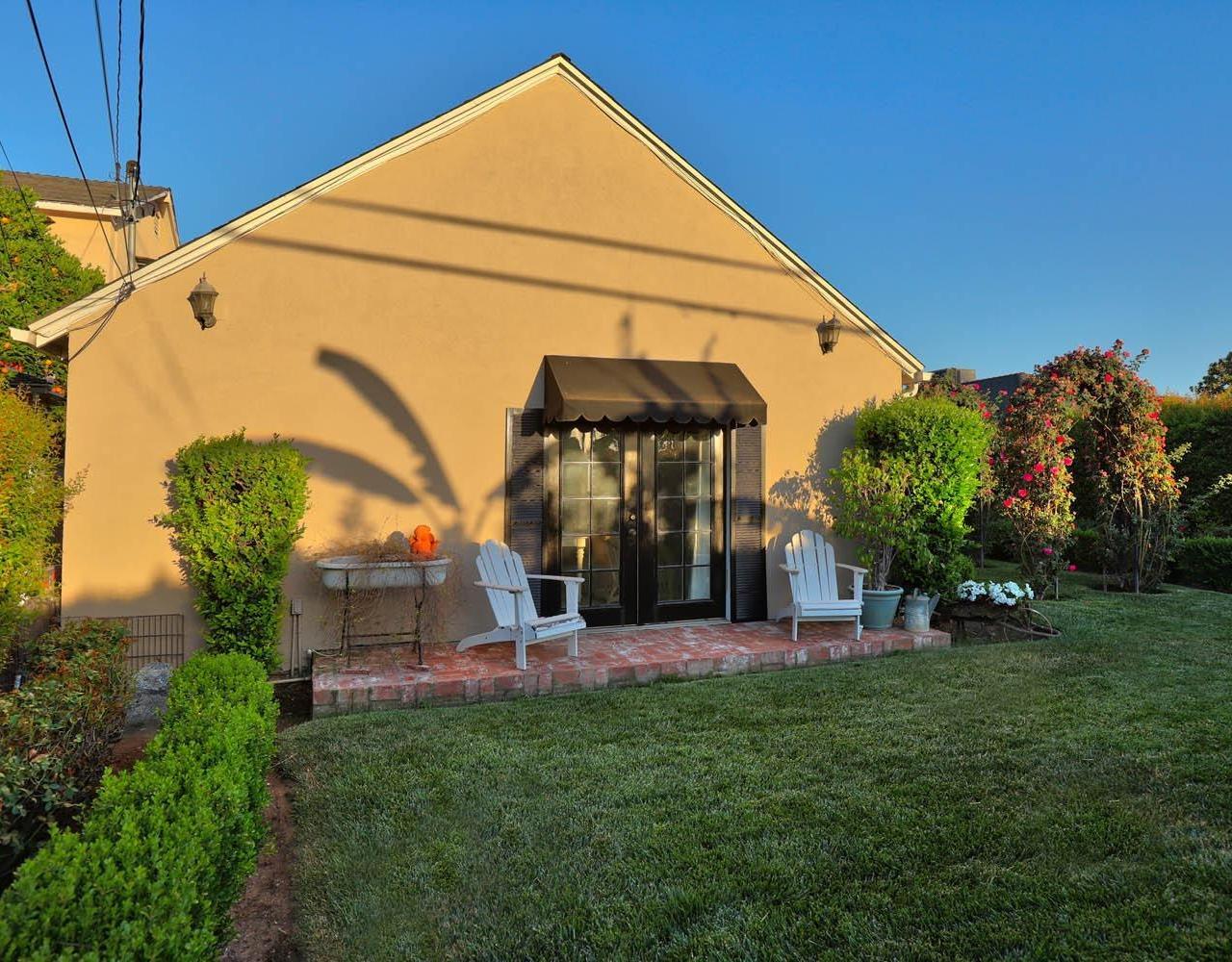 521 Birmingham Road Burbank, CA 91504 - Photo 30 of 41 Gallery Image 30