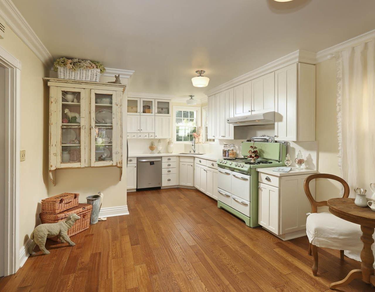 521 Birmingham Road Burbank, CA 91504 - Photo 10 of 41 Gallery Image 10
