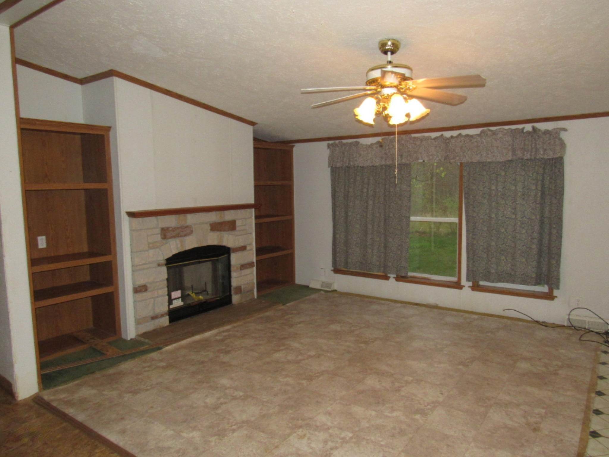 207 Bangor Road Lawrence, MI 49064 - Photo 5 of 20 IMG_9818
