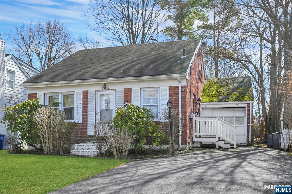 79 Forest Road Dumont, NJ 07628 - Photo 1 of 18