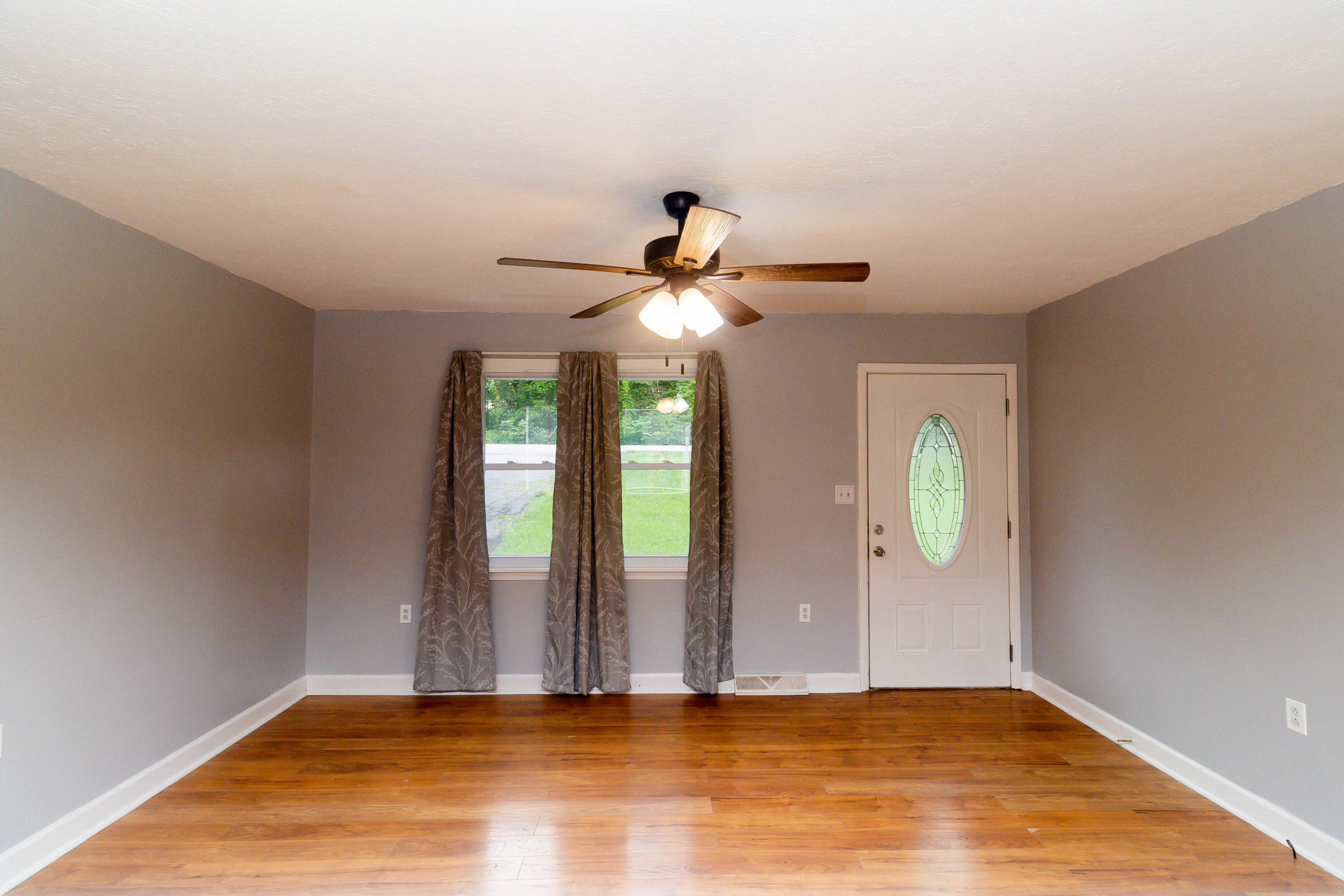 2465 Tarr Ridge Road Frenchburg, KY 40322 - Photo 6 of 28 FO7A9257krp