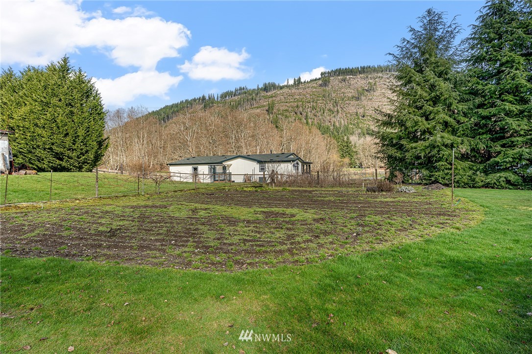 23729 Wallitner Road Arlington, WA 98223 - Photo 34 of 40 Gallery Image 34