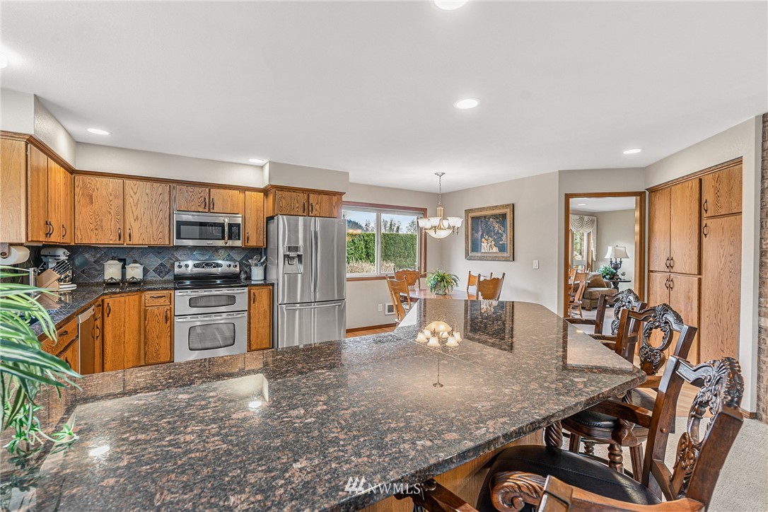 23729 Wallitner Road Arlington, WA 98223 - Photo 6 of 40 Gallery Image 6