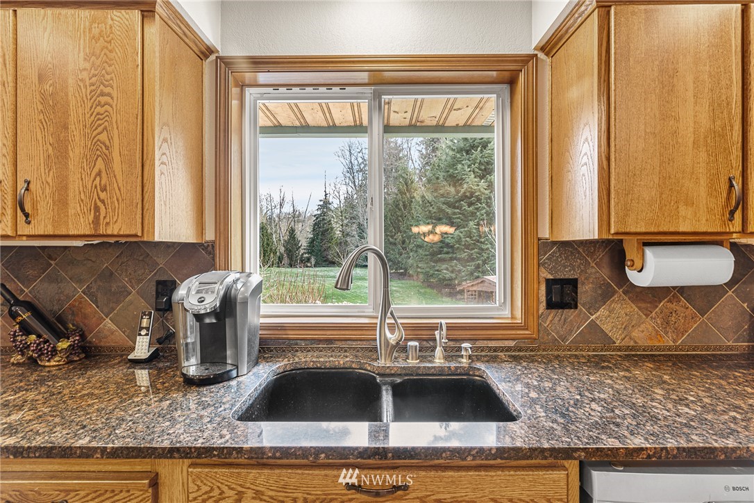 23729 Wallitner Road Arlington, WA 98223 - Photo 7 of 40 Gallery Image 7