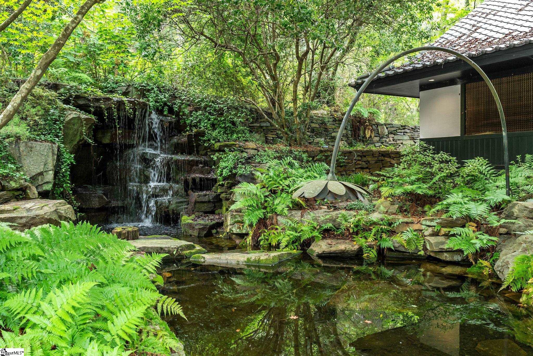 110 Huckleberry Ridge Greenville, SC 29609 - Photo 3 of 50