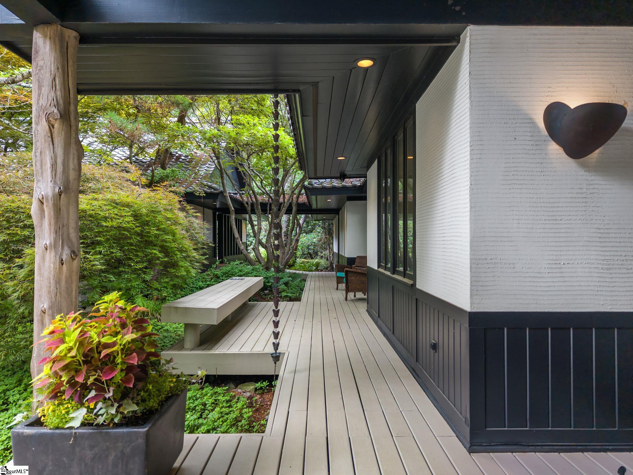 110 Huckleberry Ridge Greenville, SC 29609 - Photo 6 of 50