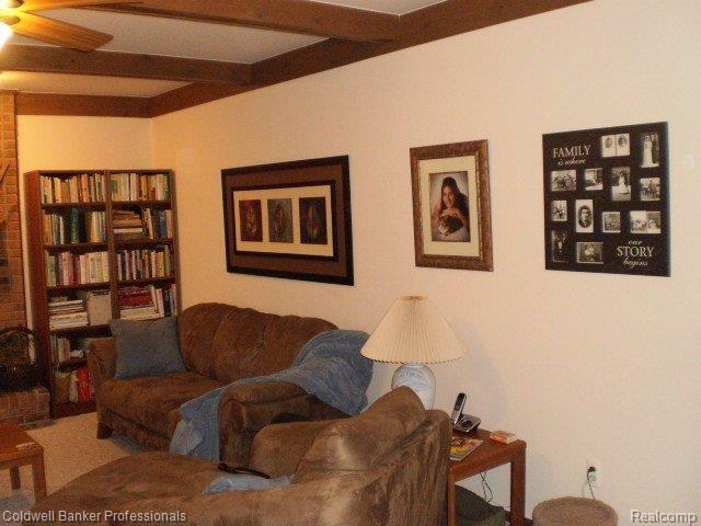 573 Shellbourne Drive Rochester, MI 48309 - Photo 7 of 24 003.JPG