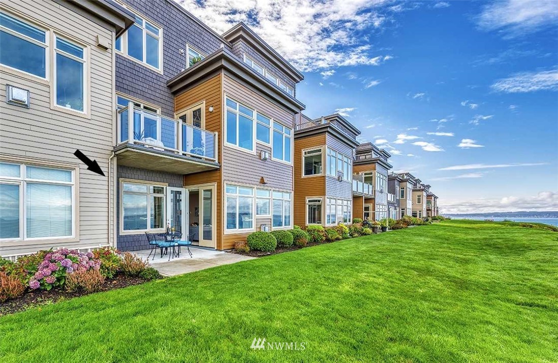 41 Pine Street, Unit 105 Edmonds, WA 98020 - Photo 3 of 23