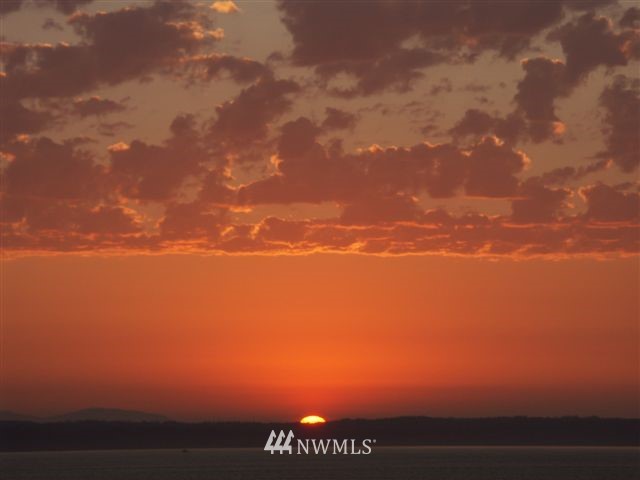 41 Pine Street, Unit 105 Edmonds, WA 98020 - Photo 22 of 23