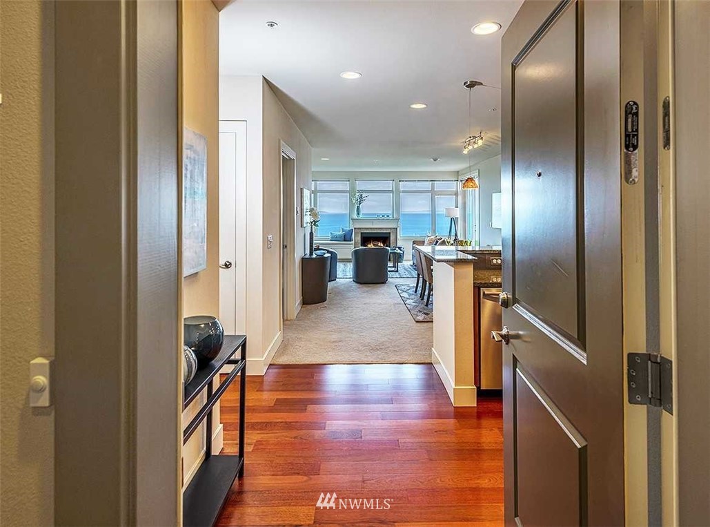 41 Pine Street, Unit 105 Edmonds, WA 98020 - Photo 4 of 23