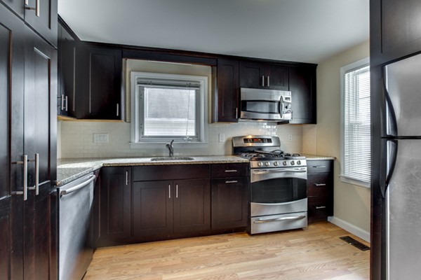 5 Graymore Road Waltham, MA 02451 - Photo 12 of 27 Gallery Image 12