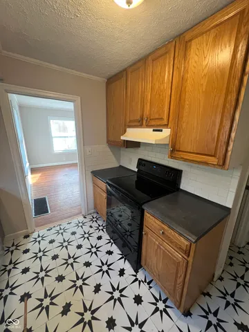 $1,195 | 6967 North College Avenue, Indianapolis, IN 46220