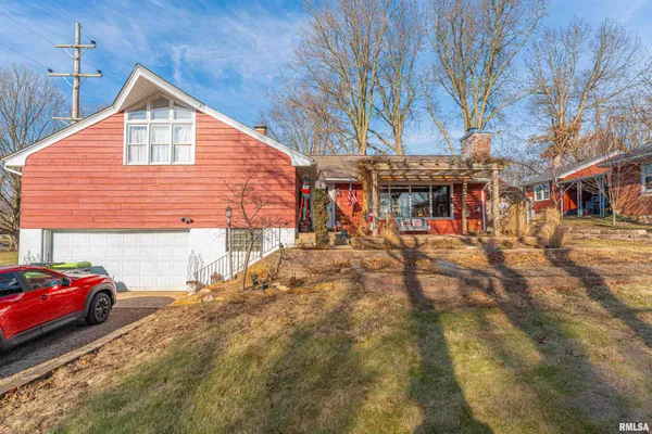 $140,000 | 209 West Cooke Street, Mount Pulaski, IL 62548