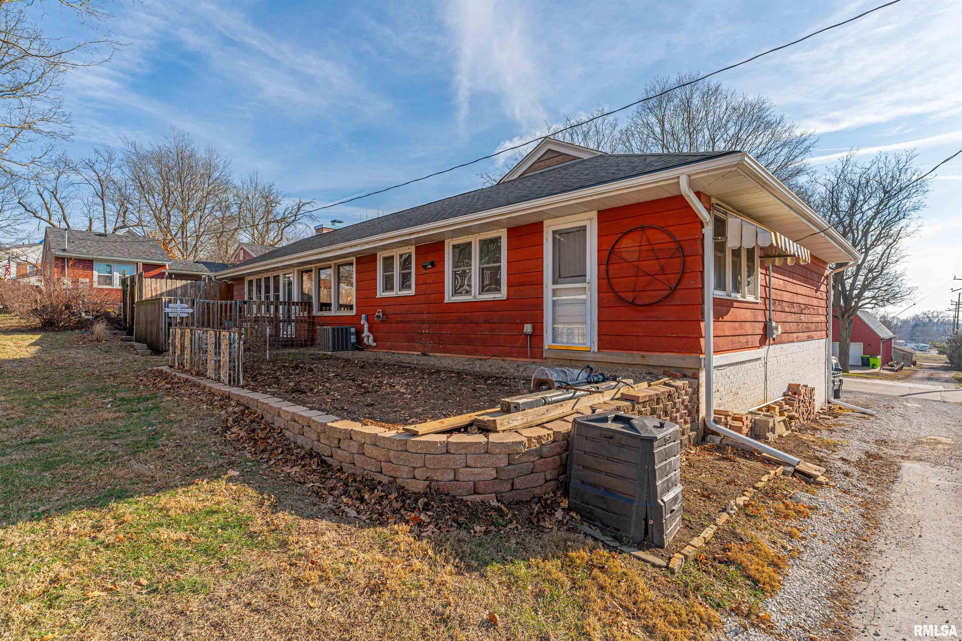 209 West Cooke Street Mount Pulaski, IL 62548 - Photo 31 of 39