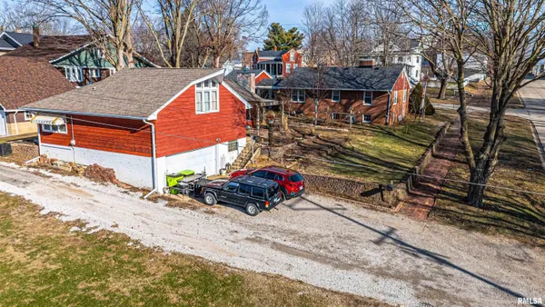 $140,000 | 209 West Cooke Street, Mount Pulaski, IL 62548