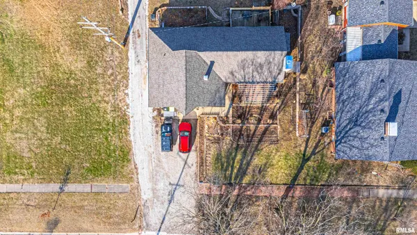 $140,000 | 209 West Cooke Street, Mount Pulaski, IL 62548