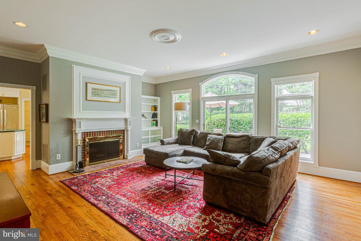 6504 Griffith Road Gaithersburg, MD 20882 - Photo 19 of 73