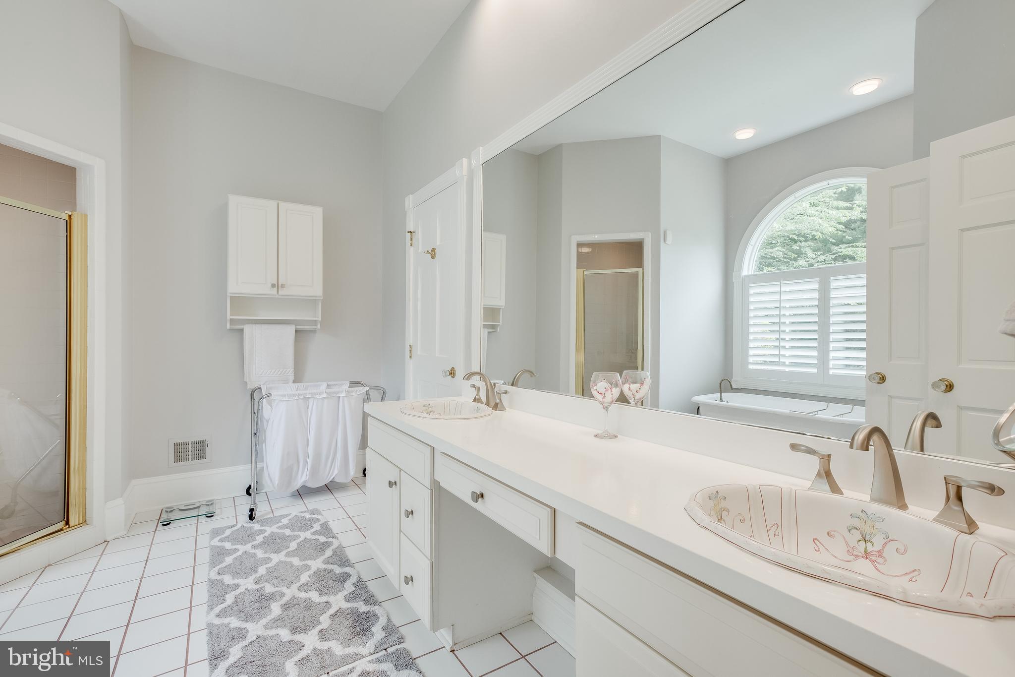 6504 Griffith Road Gaithersburg, MD 20882 - Photo 26 of 73 Deluxe Master Bath with double sinks